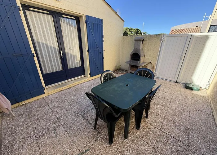 T2 Avec Piscine, Proche Et Commerces - 4 Couchages, Parking Privé - Fr-1-81-388 Villa